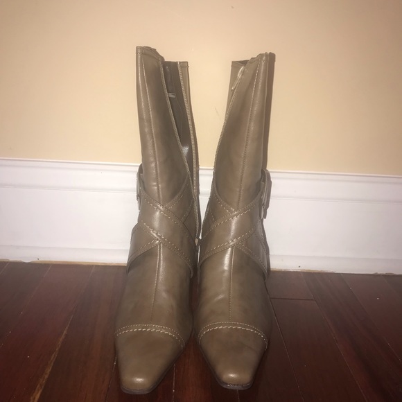 CL by Chinese Laundry Boots - Picture 1 of 4